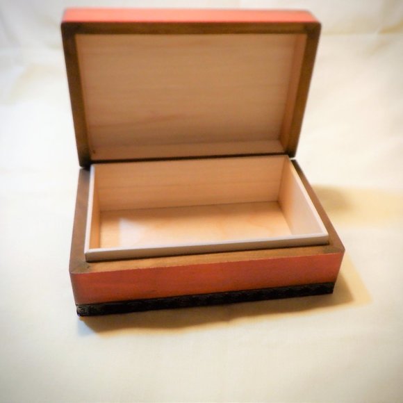 Handcrafted *** Jewelry Box *** - Picture 2 of 2